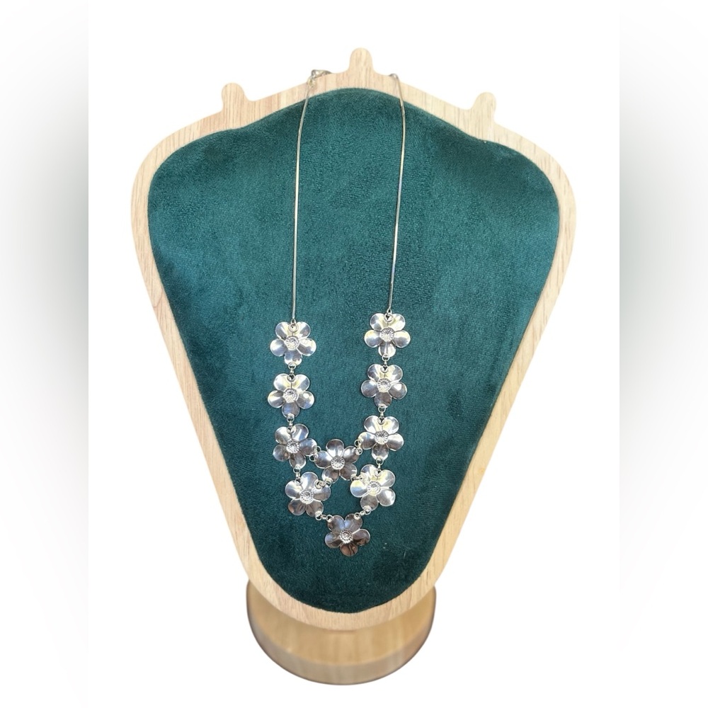 Designer Italian Silver Necklace - Paola Valentini floral bib necklace 14 g